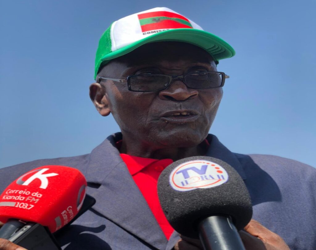 “CHIVUKUVUKU SEMPRE FOI UM TRAIDOR” SAMUEL CHIWALE REAGE CO-FUNDADOR DA UNITA