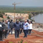 CHEFE DE ESTADO CONSTATA OBRAS DE REQUALIFICAÇÃO DA VILA DA MUXIMA