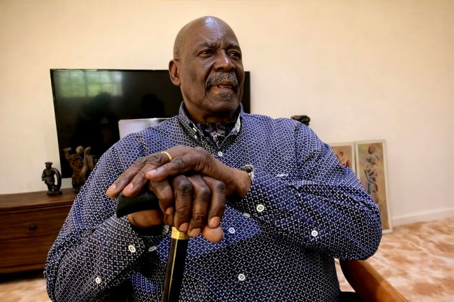 NGOLA KABANGO DENUNCIA TENTATIVA DE ENFRAQUECIMENTO E EXTINÇÃO DA FNLA