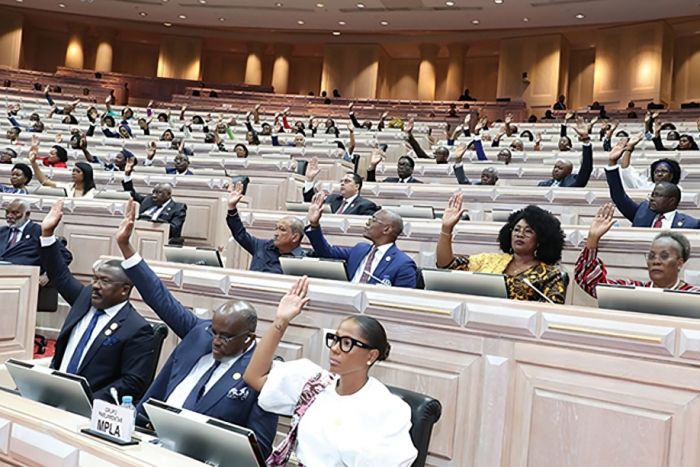 MPLA APROVA LEI CONTRA “FAKE NEWS” COM VOTOS CONTRA DA UNITA