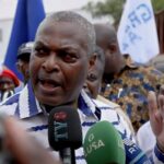 ABEL CHIVUKUVUKU AFIRMA QUE FILHO FOI ACONSELHADO A INGRESSAR NO MPLA PARA CONSEGUIR EMPREGO