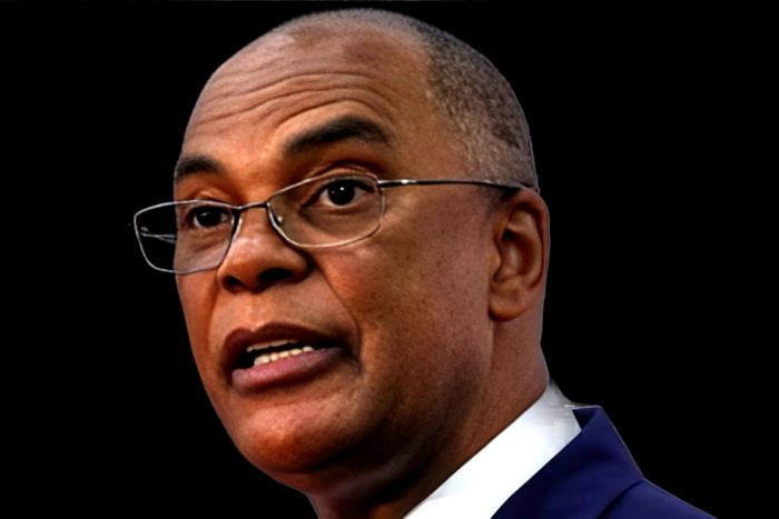 ADALBERTO COSTA JÚNIOR REJEITA “RÁDIO NACIONAL DO MPLA” E DEFENDE ÓRGÃO PÚBLICO INDEPENDENTE