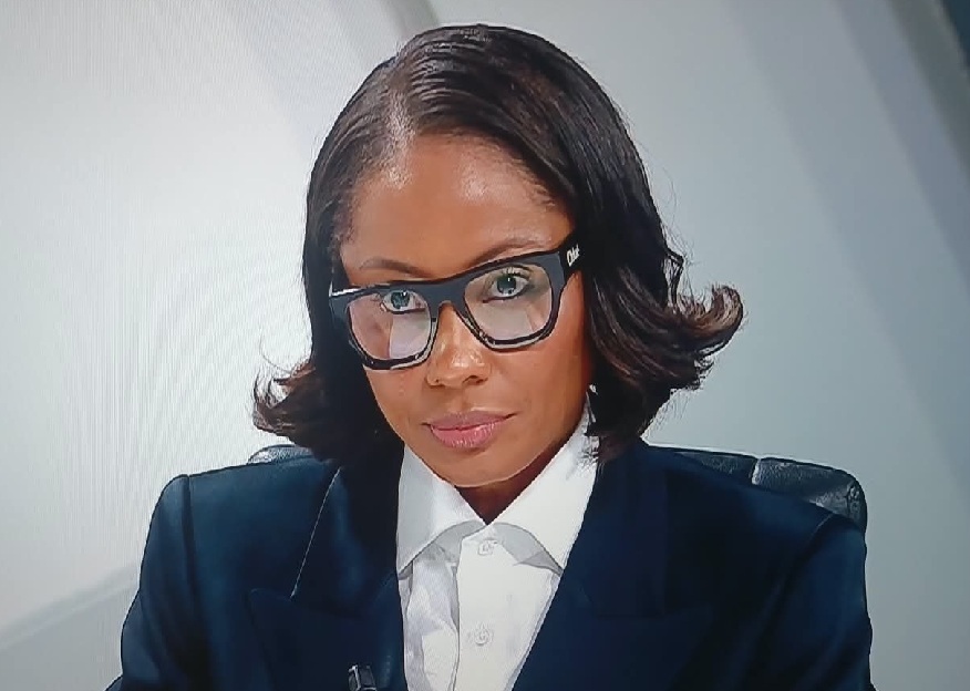 PROBLEMA DE ACTUALIZAÇÃO E PROMOÇÃO: PROFESSOR SENTE-SE ENGANADOS PELA MINISTRA ERIKA DE CARVALHO